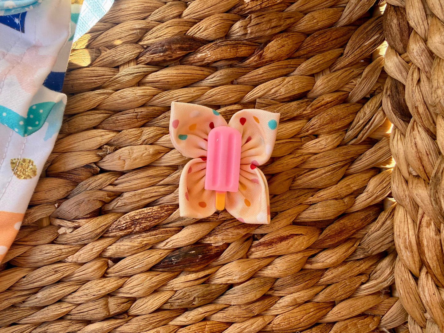 Polka dot Popsicle Single